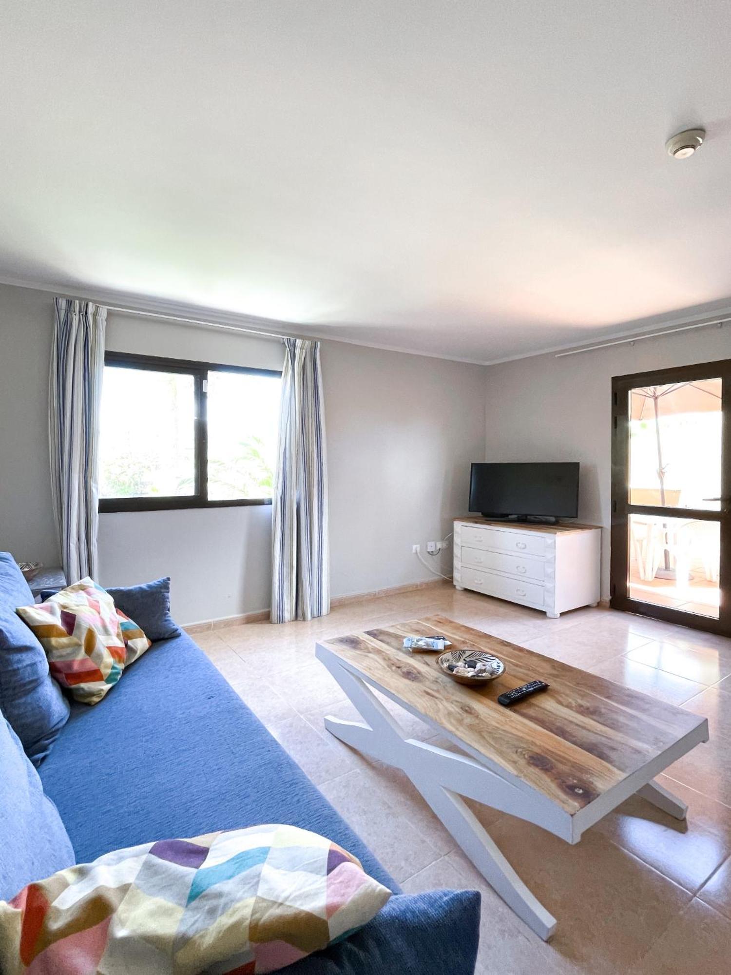 B-Rent Casa Angela Pool View Apartman Corralejo Kültér fotó